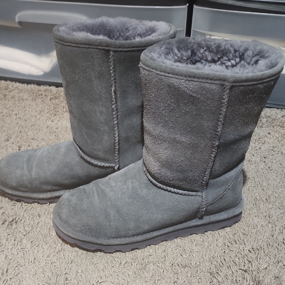 Bearpaw boots
